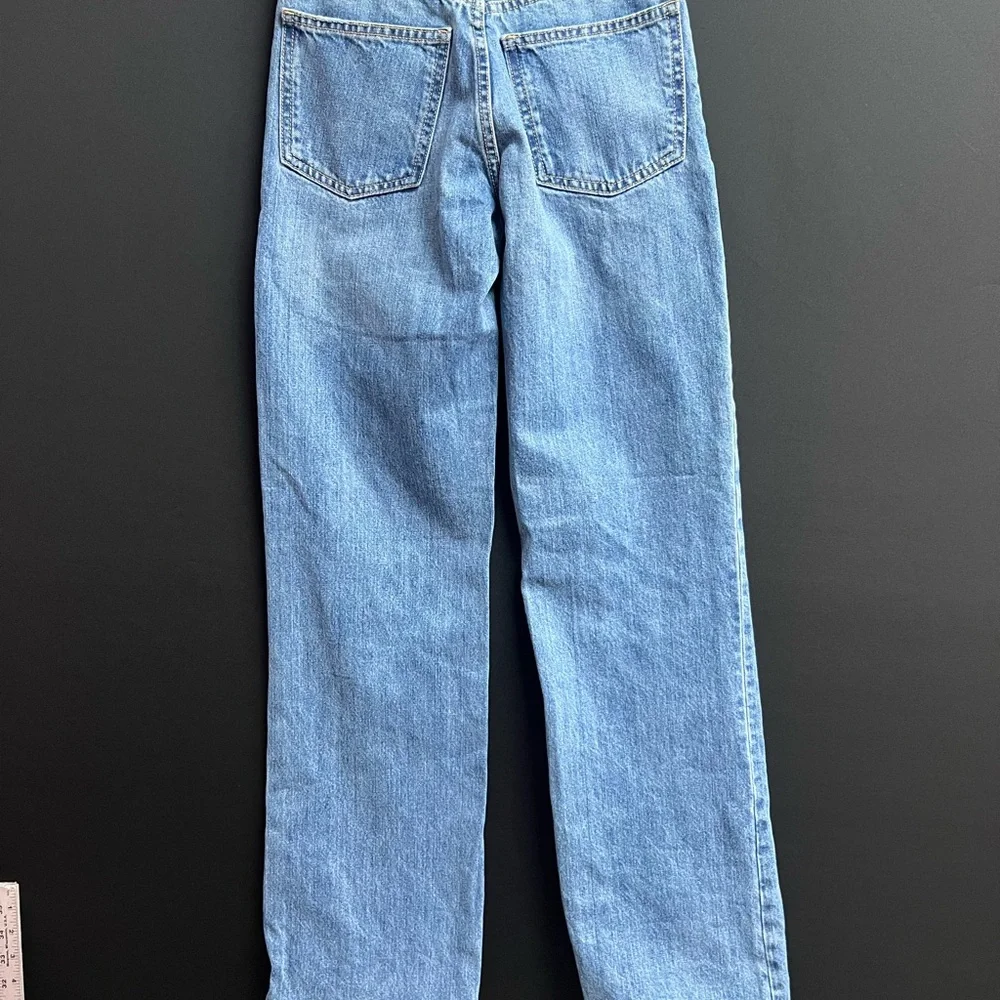 Zara Women's‎ Blue Distressed Denim Jeans USA 0 / EUR 32 NWT